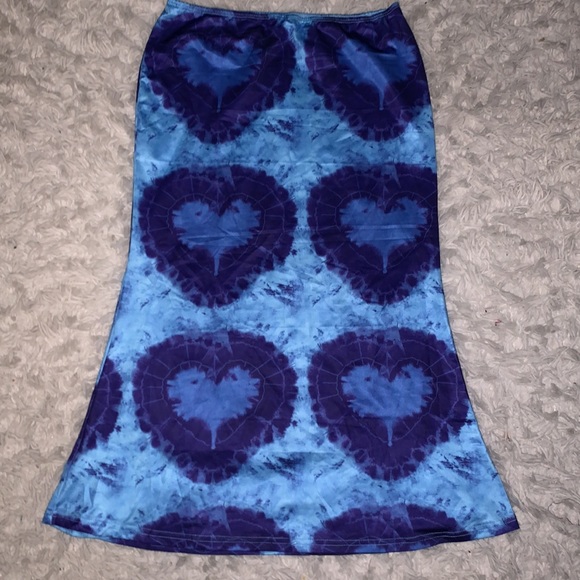 Y2K HEART MAXI SKIRT - Picture 2 of 2